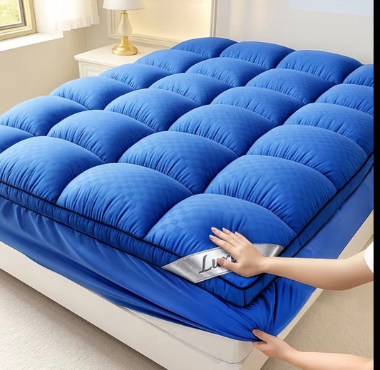 Comfortable Mattress Cover That Is Thickened And Features Stretchable Pockets to Fit Mattresses from 8 to 21 Inches Deep.