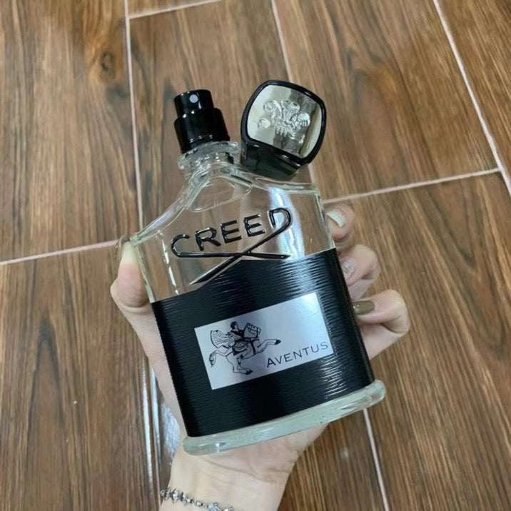 Aventus Cologne by Creed Eau De Parfum Spray 3.3 oz (Men)