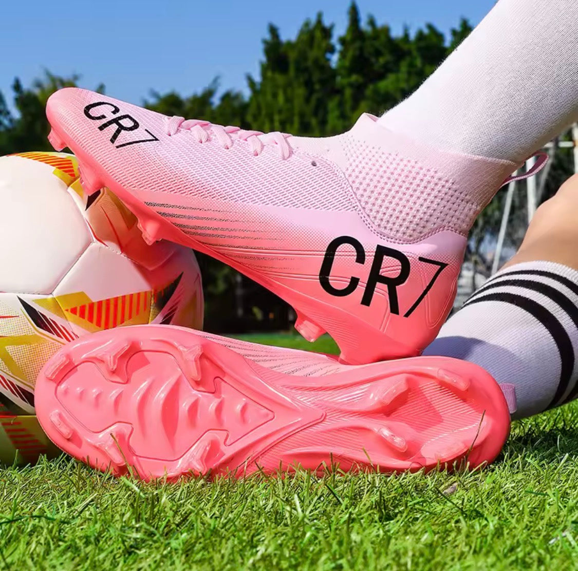 Unisex Professional Football Cleat High-quality Ultralight Soccer Shoes