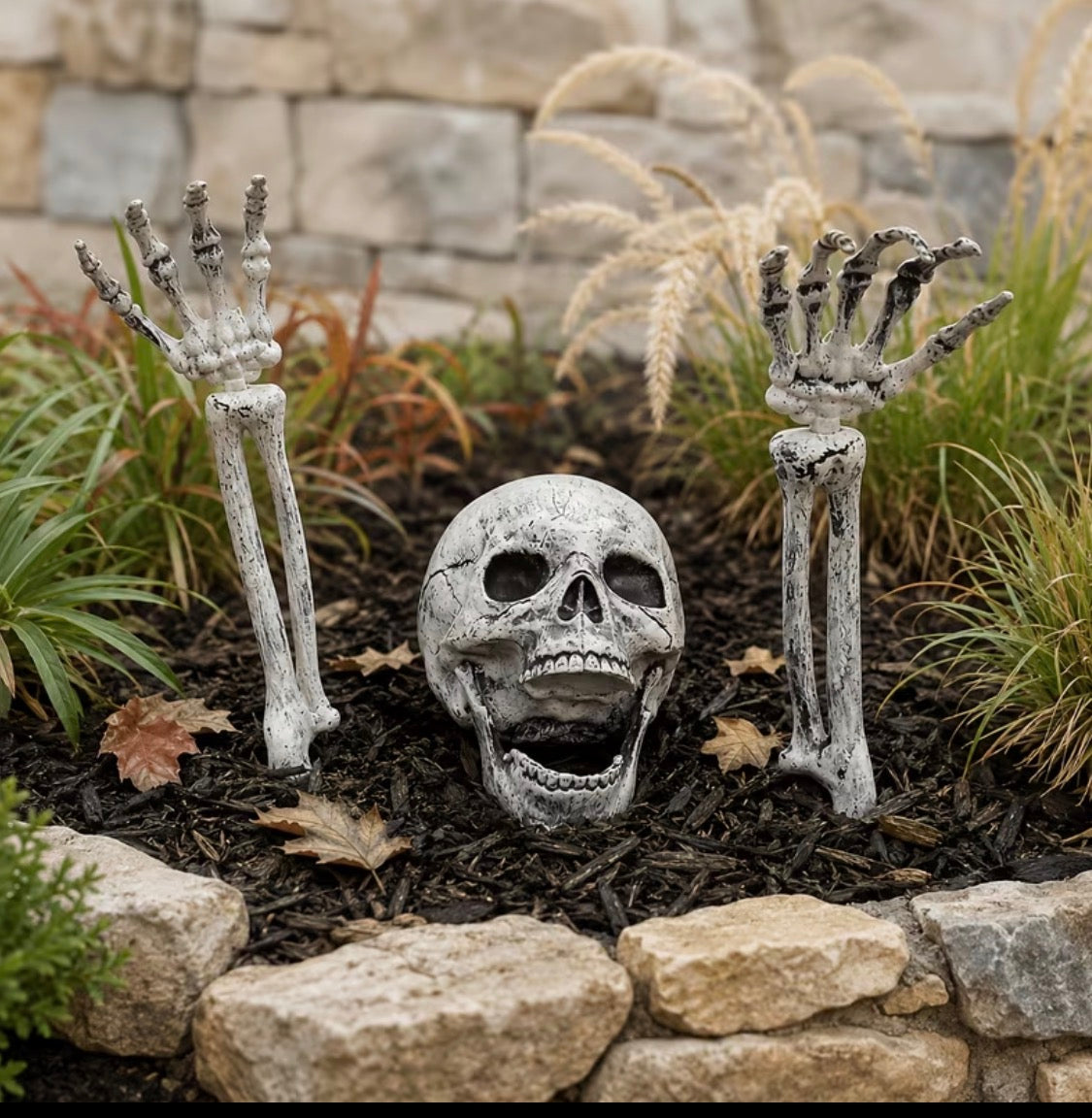 Halloween Skull Garden Ground Signs - Spooky Patio & Walkway Yard Decor