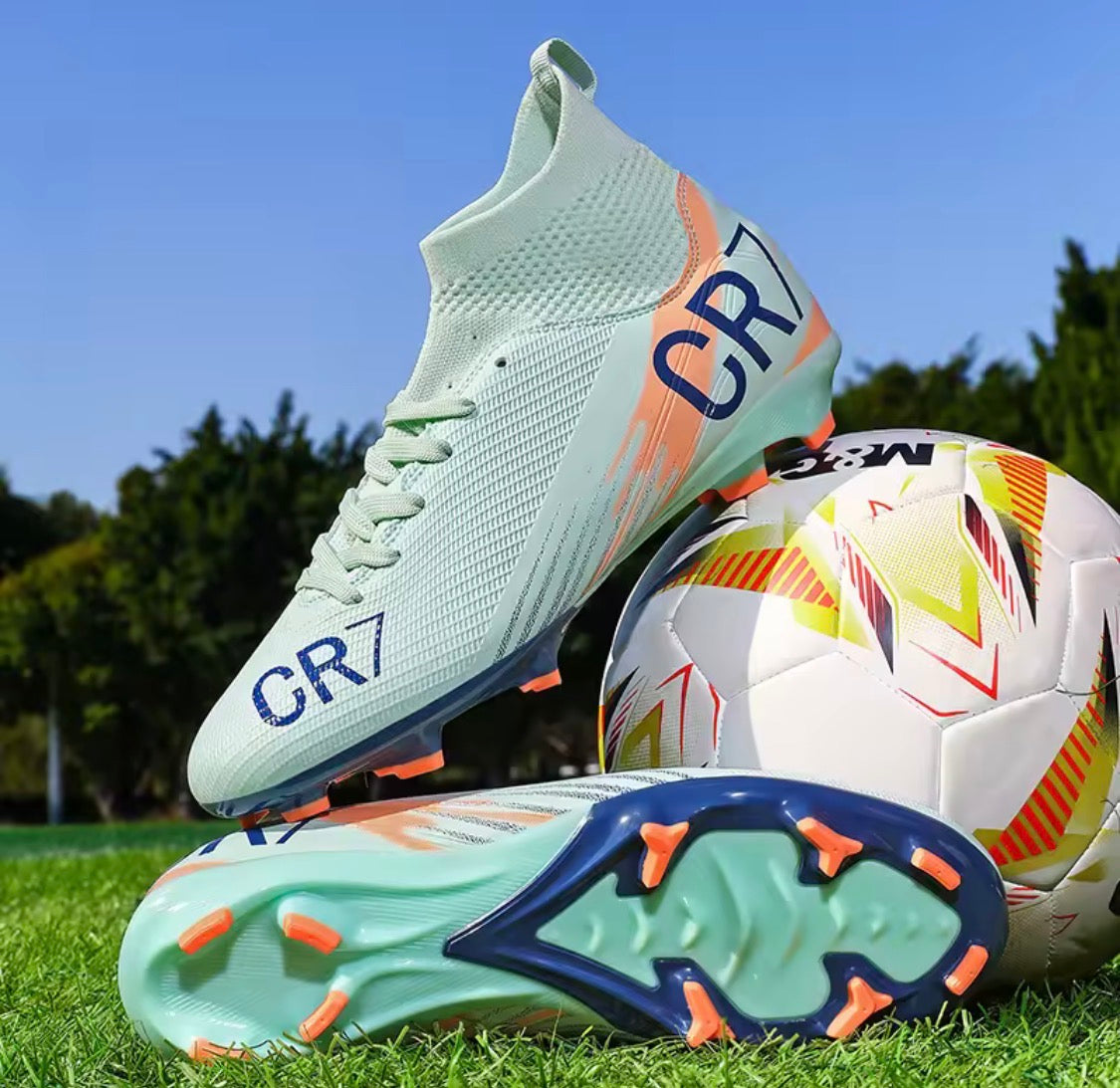 Unisex Professional Football Cleat High-quality Ultralight Soccer Shoes
